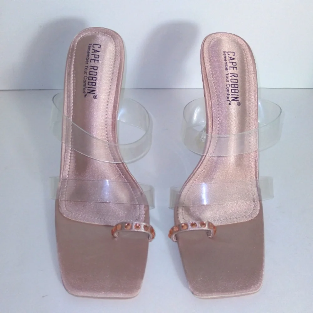 CAPE ROBBIN Champagne Bling Ring Toe Clear Heels- Size 8